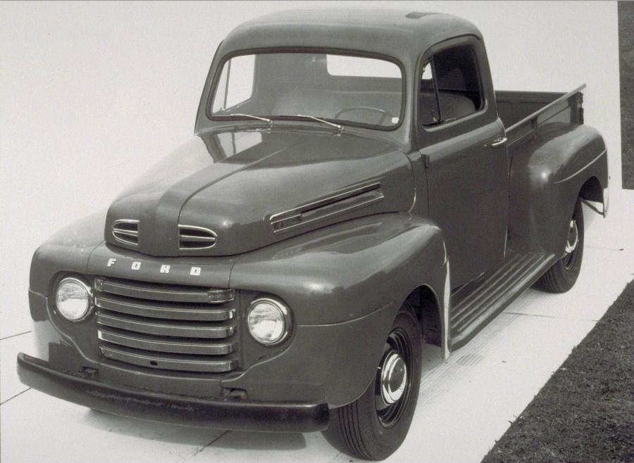  Ford F-1 Pickup Truck 1948 года  (фото 22 из 33)